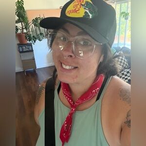 Meet your Posher, Charlotte